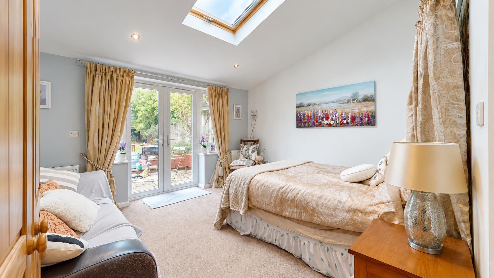 Bradwell Road, Loughton, Milton Keynes